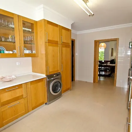 Violeta 51 - Clever Details