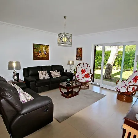 Violeta 51 - Clever Details *