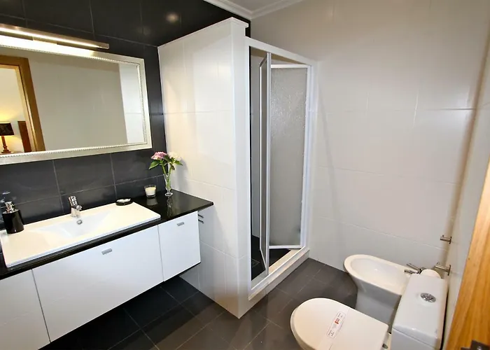 Violeta 51 - Clever Details וילה וילהמורה