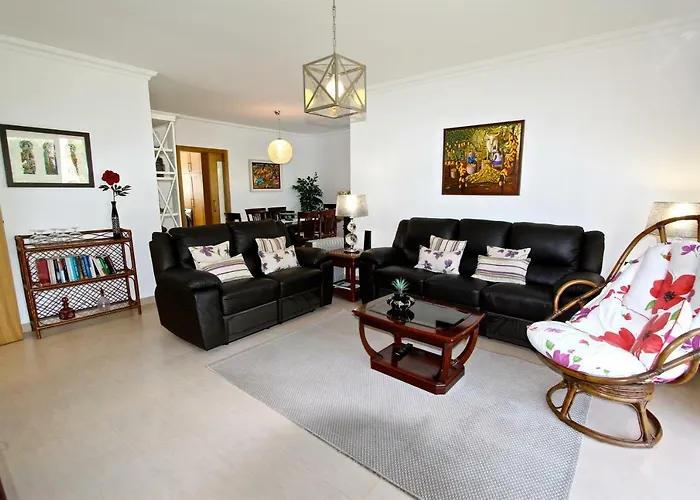 Violeta 51 - Clever Details * וילהמורה