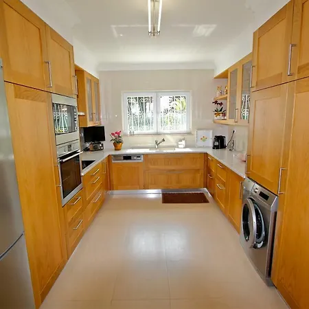 Violeta 51 - Clever Details *