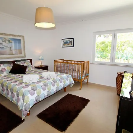 Violeta 51 - Clever Details *